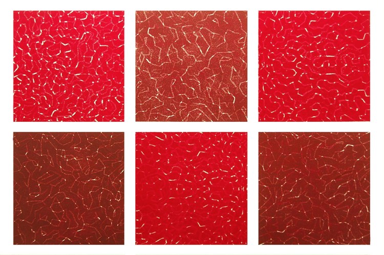 Gravure abstraite d’Anne Mangeot, composition en six panneaux rouges avec motifs organiques et différents rythmes. 